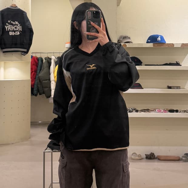 미즈노 빅로고 브이넥 웜업 U838