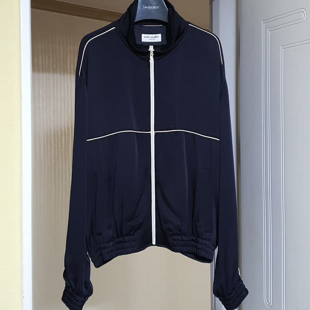 생로랑 모노그램 로고 트랙자켓 50 새틴 테디자켓