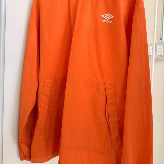 엄브로(Umbro) 빈티지 빅로고 바람막이 자켓