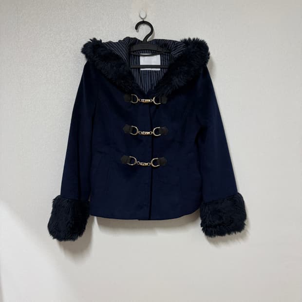 세실맥비 숏 퍼 코트 네이비 달천 갸루