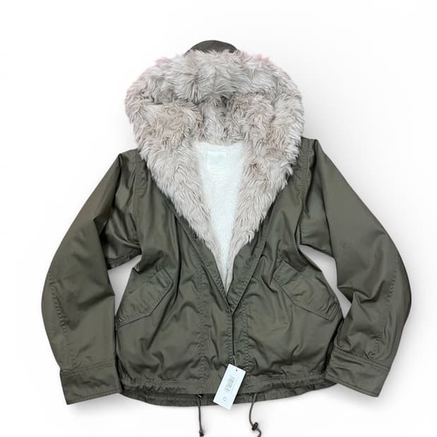 어스뮤직 모리 퍼 후드 야상