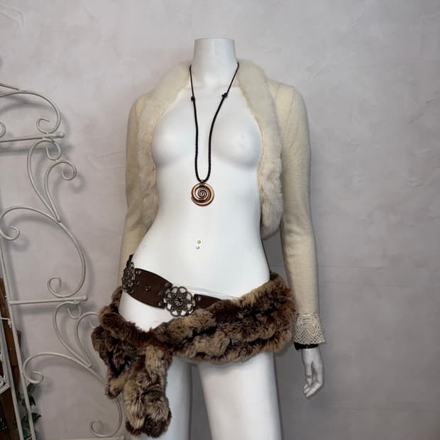 L’est rose wool rabbit fur trimming 볼레로