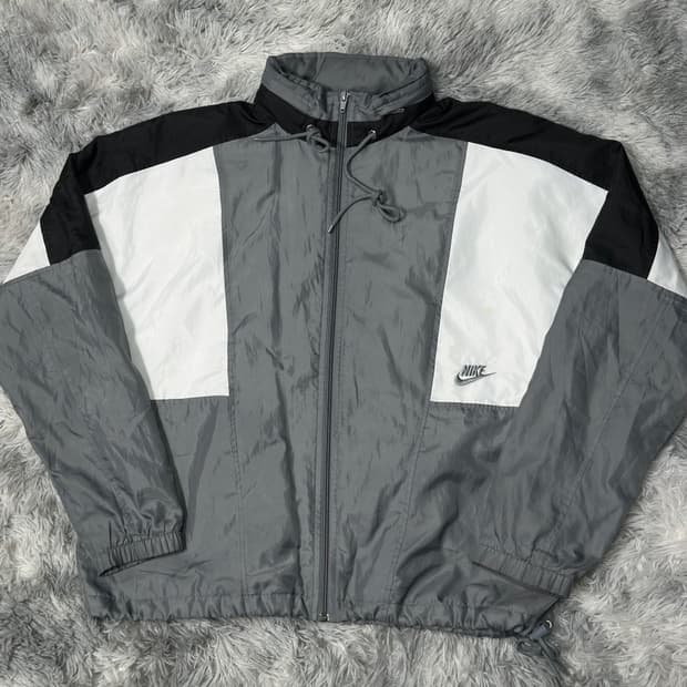 나이키 리이슈 우븐 바람막이 L