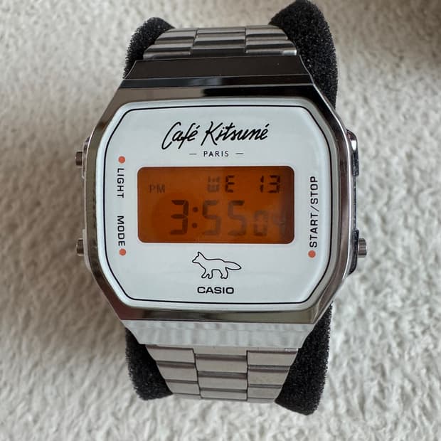 카시오 x 메종 키츠네 시계 A168WECK-7A