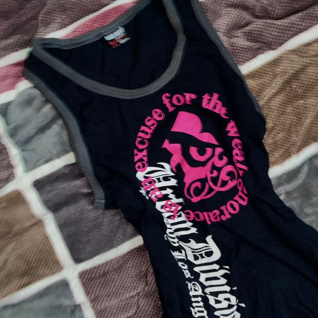 큐티 펑크 프린팅 나시탑