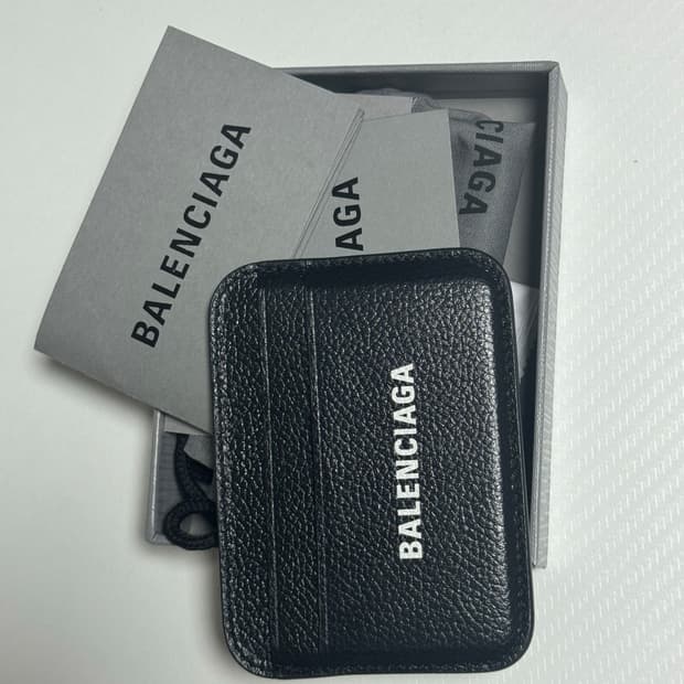 발렌시아가 카드지갑 블랙 풀박