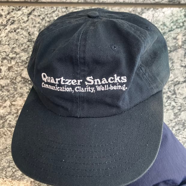 쿼터스낵스 스케이트보드 6패널캡 볼캡 모자 네이비