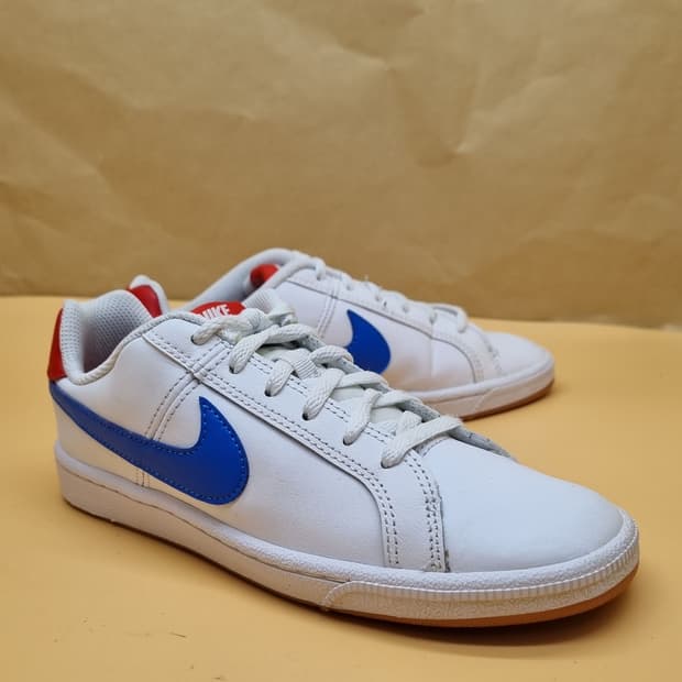 나이키 코트 로얄 흰파빨 여성스니커즈235.