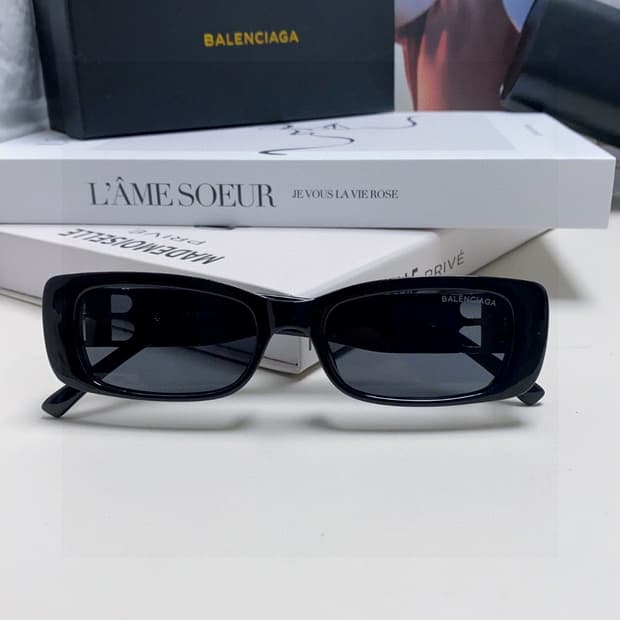 발렌시아가 선글라스