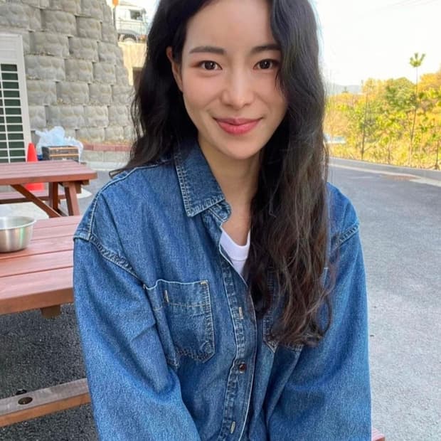 시엔느 워시드 데님 셔츠