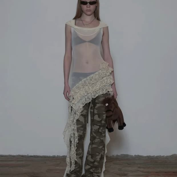 (구해요) Victorian hoodied mesh dress ivory