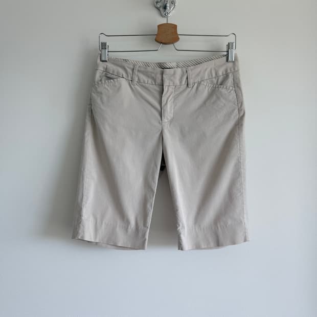 갭(GAP) 하프 팬츠
