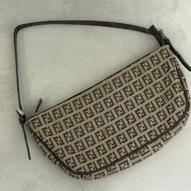 펜디 FF로고 미니 호보백