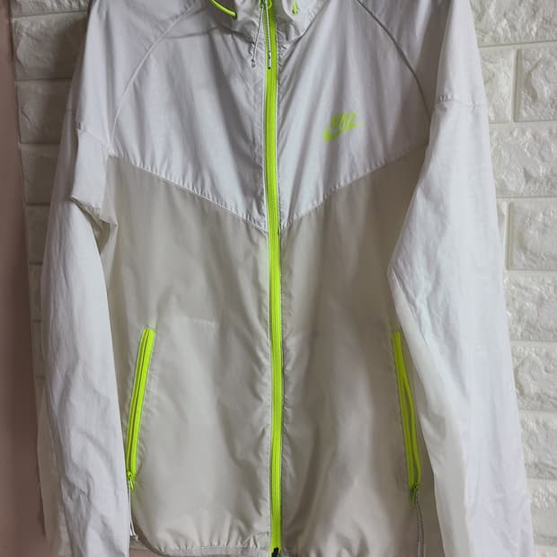 나이키 윈드러너 화이트 형광 옐로우 바람막이(m)