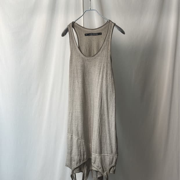 Julius 24FW 슬리브리스