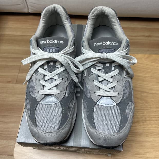 뉴발란스992 메이드인 USA 그레이 D스탠다드(M992GR)/270