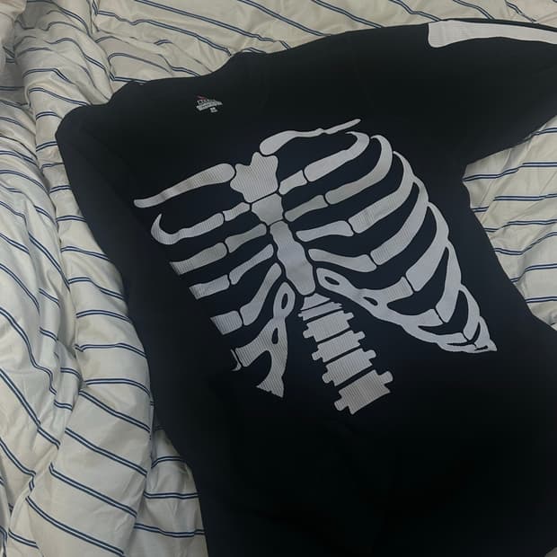 슈프림 헤인즈 본즈 써멀 크루 블랙 L