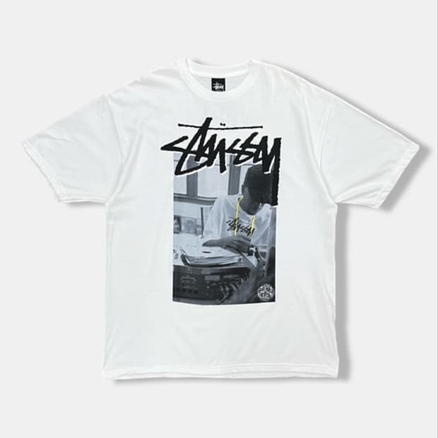 (L) 스투시 X J DILLA 프린팅 반팔티