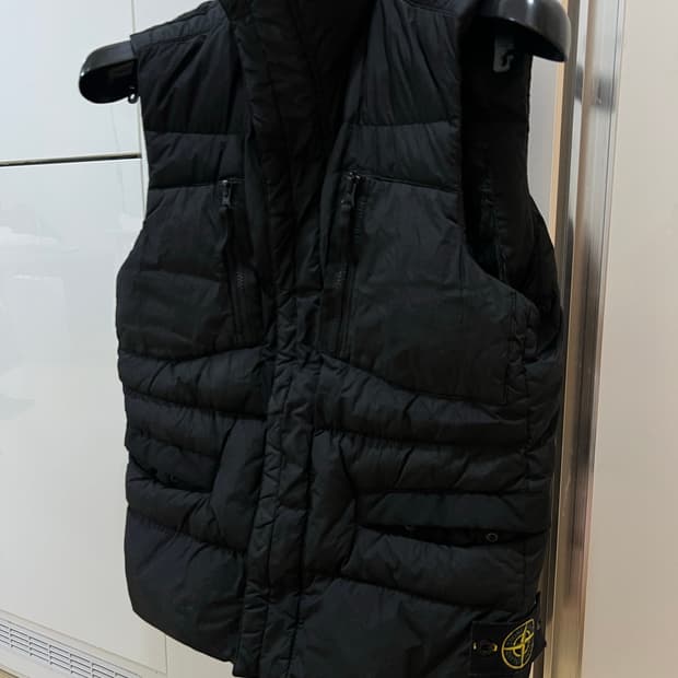 스톤아일랜드 크링클랩스 패딩조끼 95-100