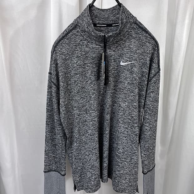 NIKE running top