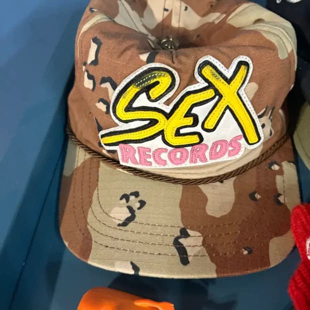 크롬하츠 매티보이 섹스 레코즈 모자