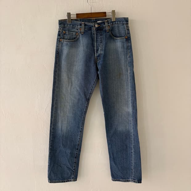 90's vtg Levi's 501 Denim Pant.