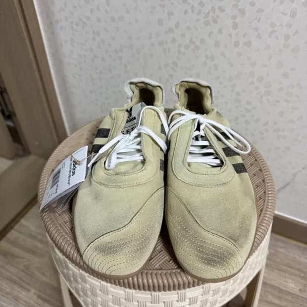 [275] 아디다스 x 송포더뮤트 태권도 메이 크림 화이트 코어 블랙