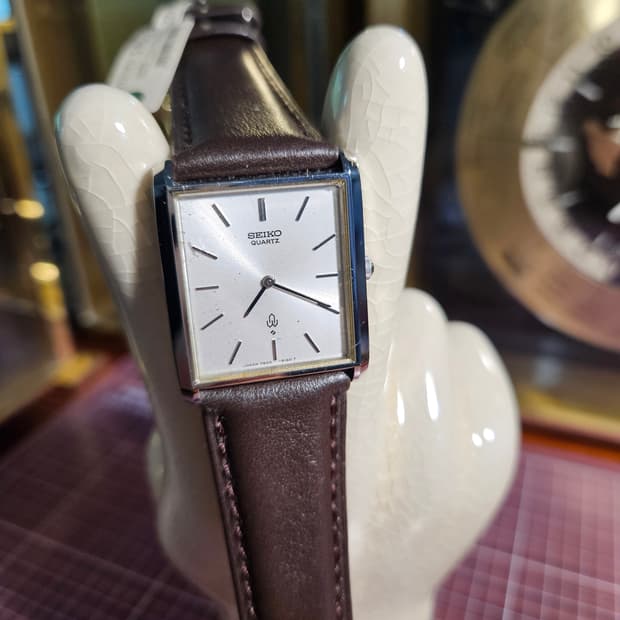 세이코 오리지날 빈티지 탱크 쿼츠 시계