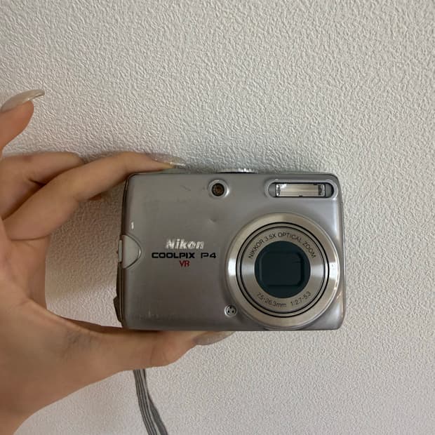 니콘 쿨픽스 P4 VR 빈티지 디지털 카메라 누가영 조이 디카