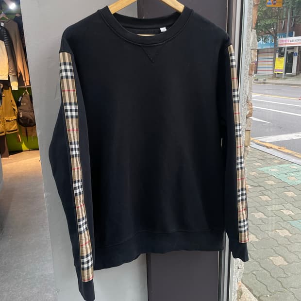 XL/ 버버리 체크 패널 블랙 맨투맨