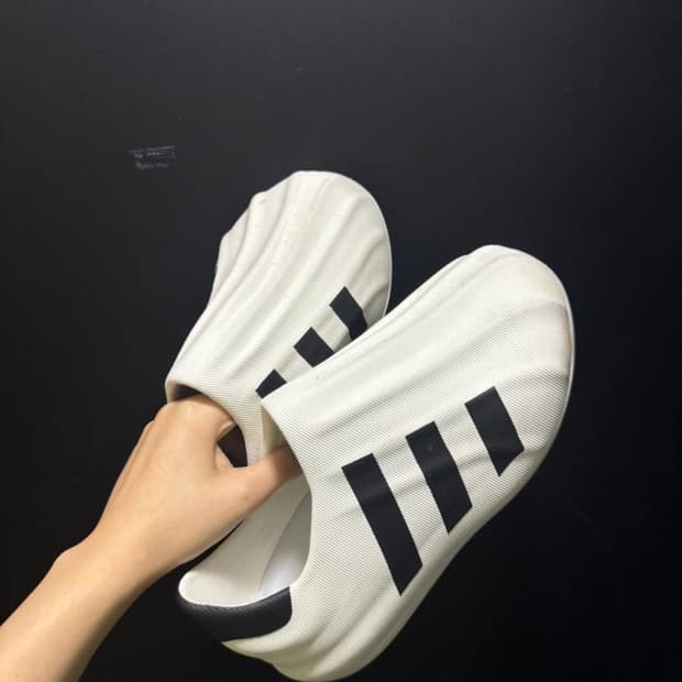 아디다스 아디폼 225