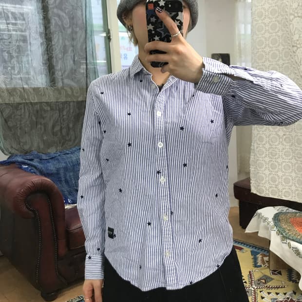 게스 여성 별 자수 스트라이프 셔츠 (Z1023)