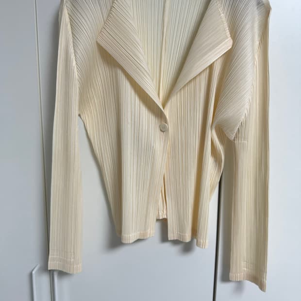 플리츠플리즈 가디건