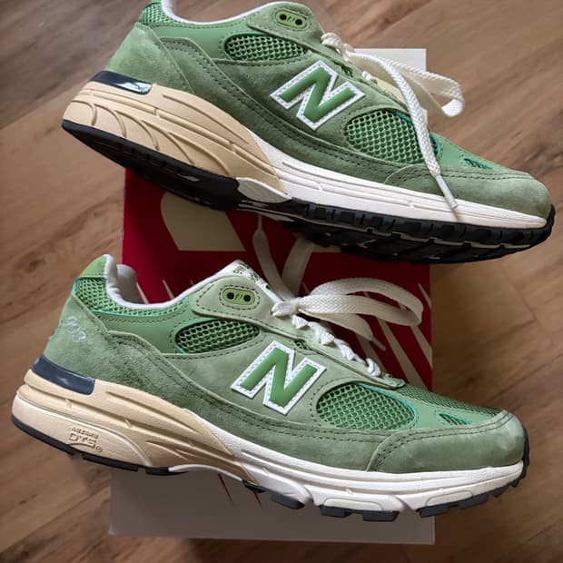 뉴발란스 993 메이드 인 USA 차이브 씨 솔트 265
