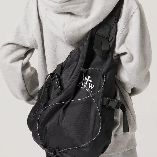 atm 로고 슬링백