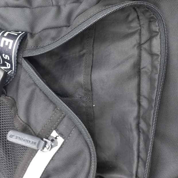 빈폴스포츠 블랙 백팩