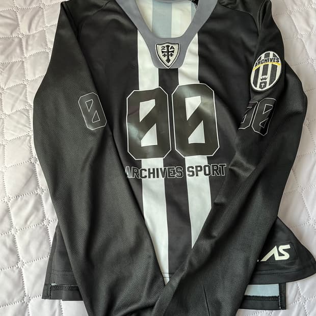 2000 Archives 슬림 풋볼티