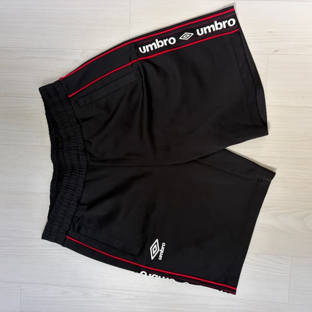 엄브로 트레이닝 반바지 새상품