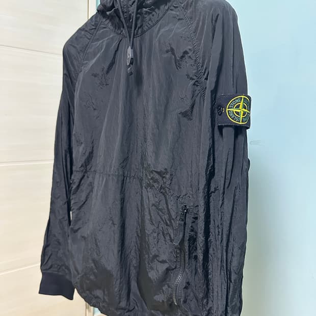 18FW 스톤아일랜드 나일론메탈 후드 아노락 블랙 L