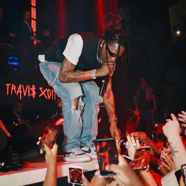 [275] 나이키 × 트래비스 스캇 맥 어택 SP 라이트 스모크 그레이