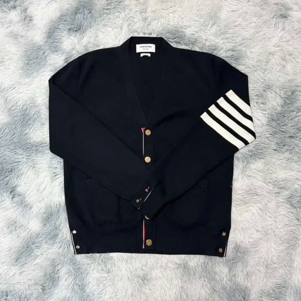 톰브라운 가디건 구합니다