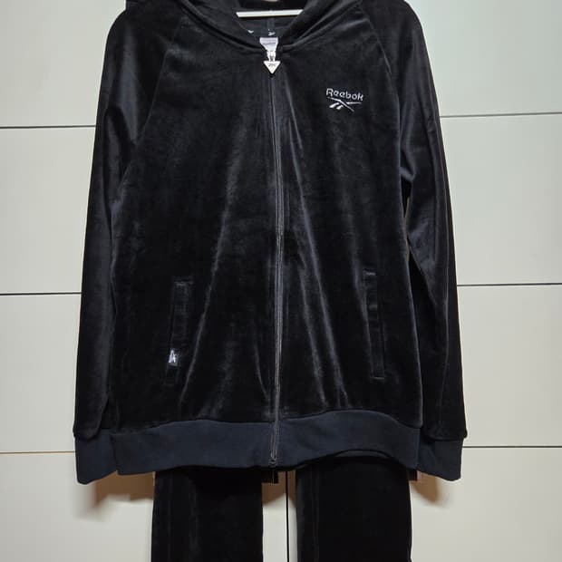 리복 여성 벨루어(벨벳)후드 집업 트레이닝 셋업