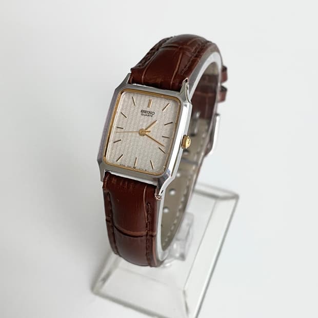 Seiko 세이코 쿼츠 브라운
