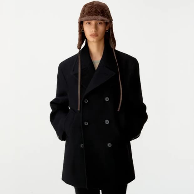 COOR 쿠어 버진 울 피코트