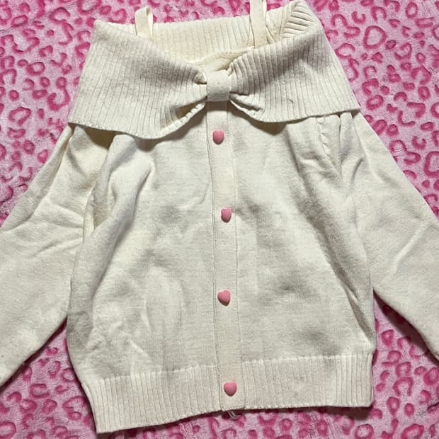 캔디 하트단추 리본 오프숄더 니트 