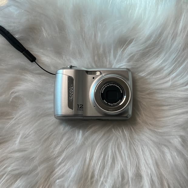 *키키 디카* kodak c143 코닥 이지쉐어 실버 빈티지디카