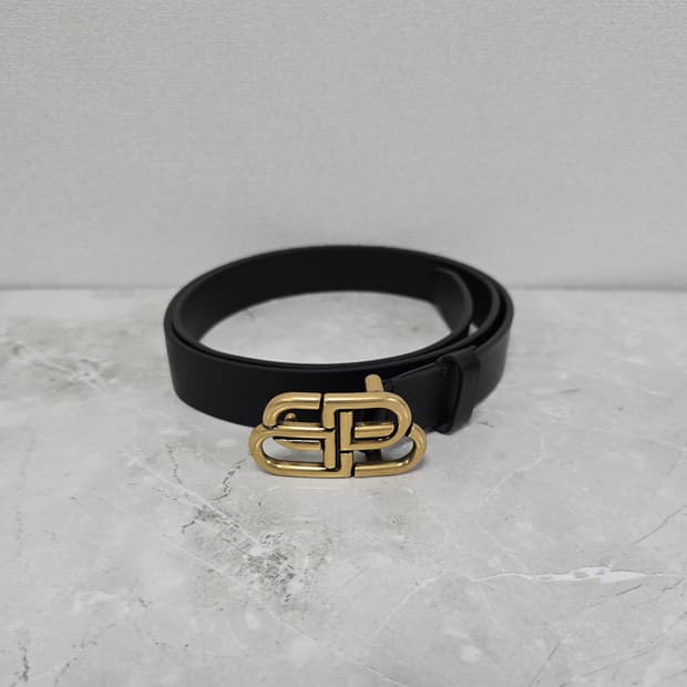 발렌시아가 BB 로고 벨트 90사이즈 판매