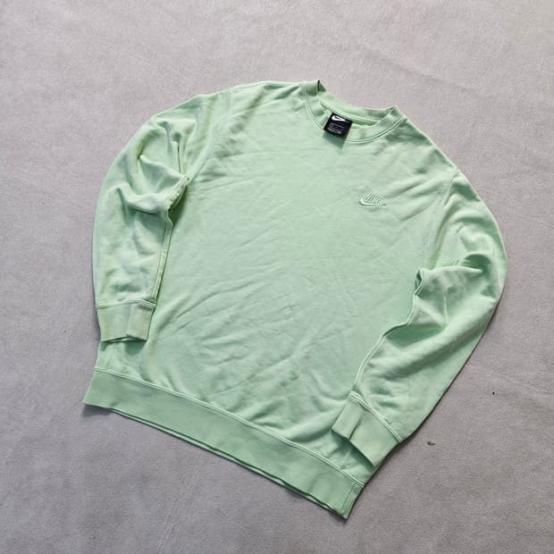 L 나이키 스몰로고 데일리 맨투맨 0323Y