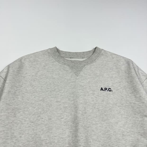 A.P.C 아페쎄 오트밀 크롭 맨투맨 (S 여성추천)