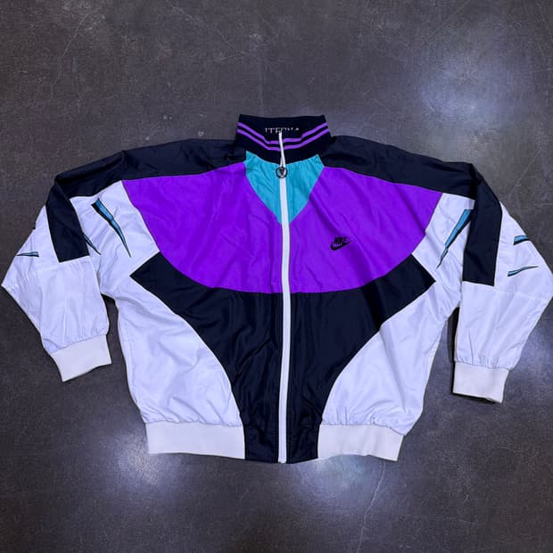 나이키 올드스쿨 인터네셔널 배색 바람막이 점퍼 L